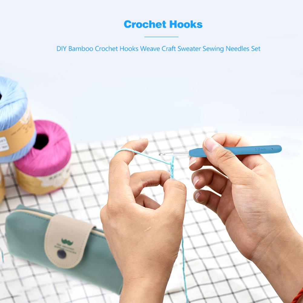 Crochet Hook Set - Ergonomic Rubber Crochet Hook Soft-Touch Handle
